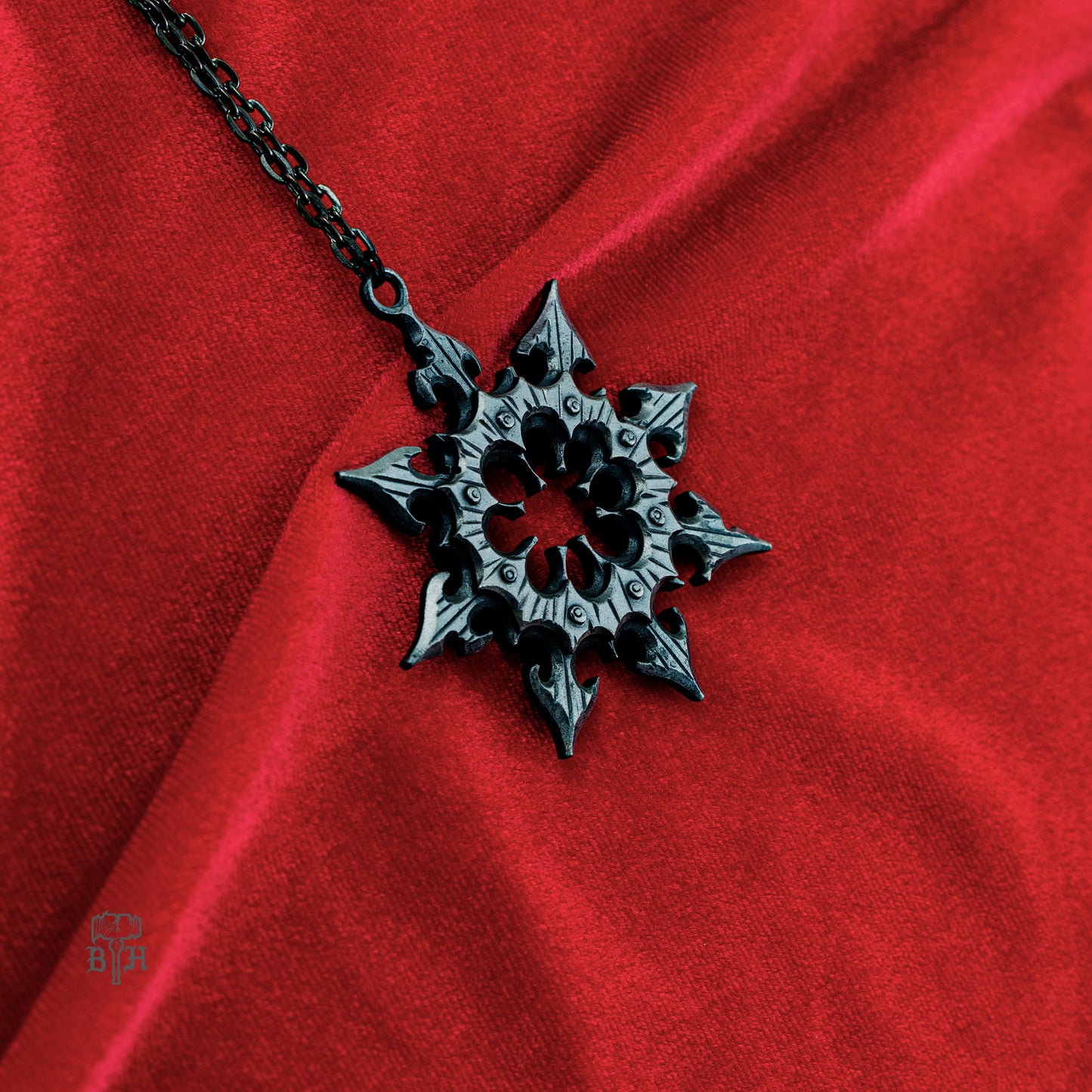 chaos space marines pendant